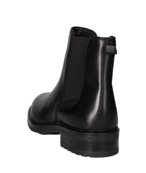 A24---vueva---WH66H14PORTER+BLACK_3_P