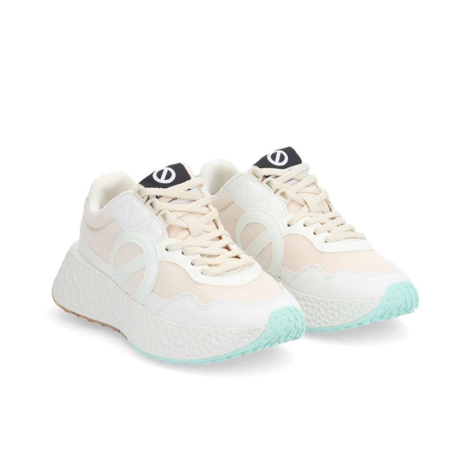 scarpa di ginnastica da donna che cambia colore con i raggi del sole